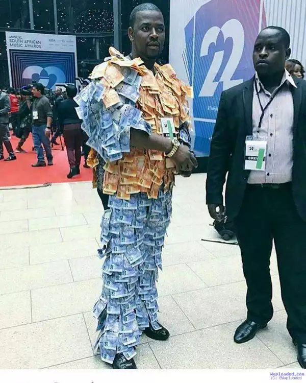 Photo: Man Wears Cloth Made Of Currency Notes To South African Music Awards